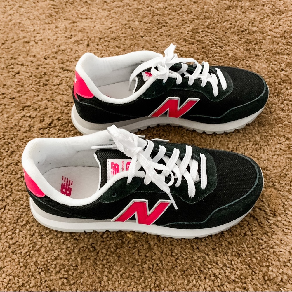 New Balance 527 Classics Sneakers, 8.5